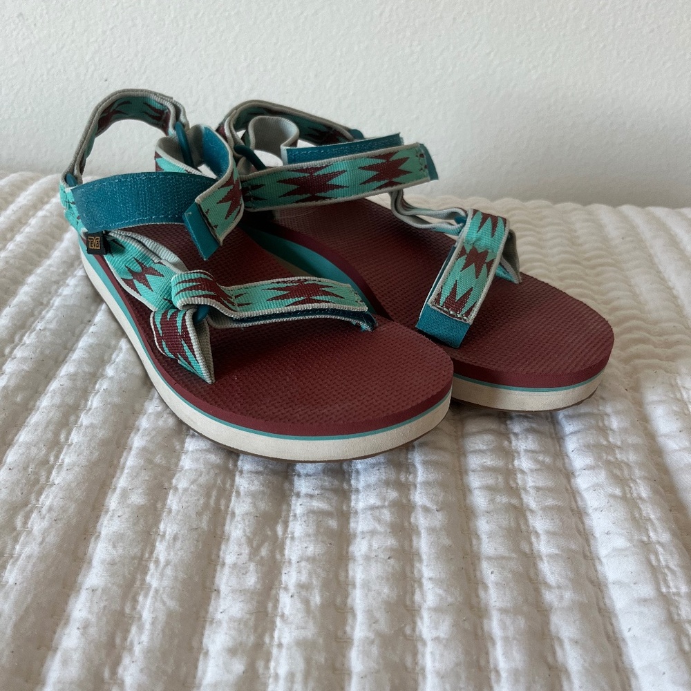 Woman's Teva Sandals